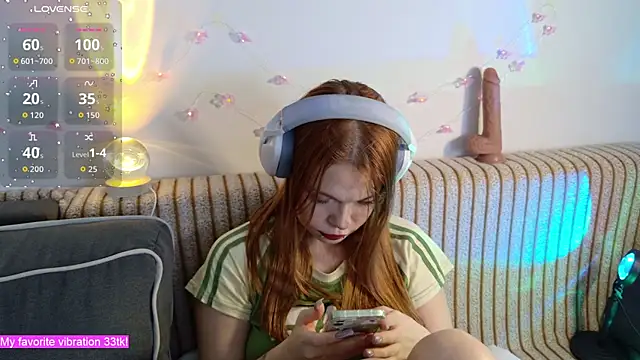 ValBae online show from 3, 12, 2025