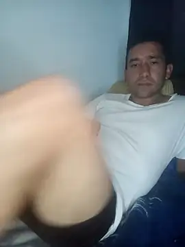 Snapshot of misterioso258 chatting on 15, 12, 2025 misterioso258 online show from 15, 12, 2025