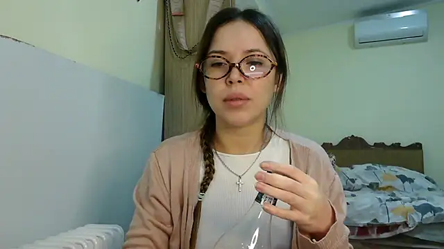 Sativa017 online show from 4, 12, 2024