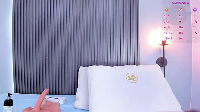 stephany roses  online show from 20, 9, 2025