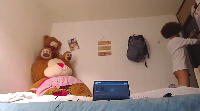 JossCollinss online show from 2, 12, 2024