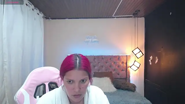 brithany smiith  online show from 27, 2, 2025