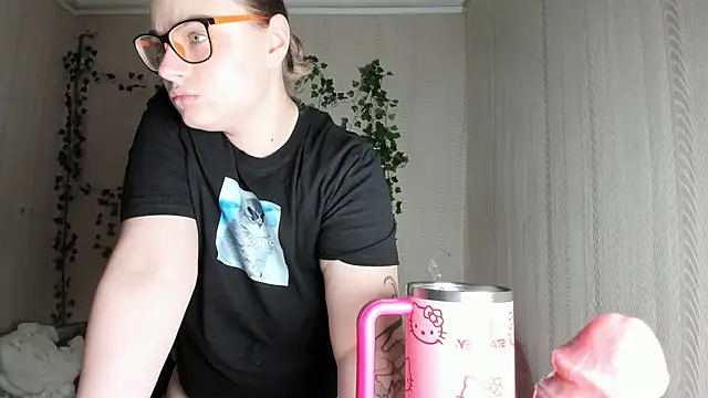 Seductive She Wolf online show from 9, 9, 2025