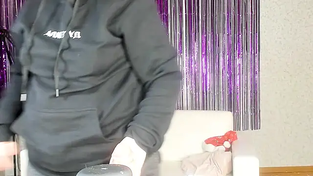 Seductive She Wolf online show from 26, 2, 2025