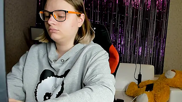 Seductive She Wolf online show from 11, 3, 2025
