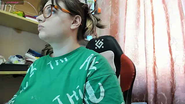 Seductive She Wolf online show from 14, 3, 2026