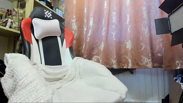 Seductive She Wolf online show from 7, 2, 2026