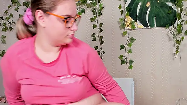 Seductive She Wolf online show from 23, 9, 2025