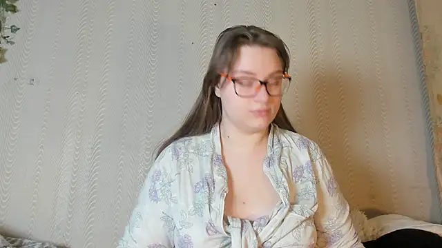 Seductive She Wolf online show from 6, 5, 2026