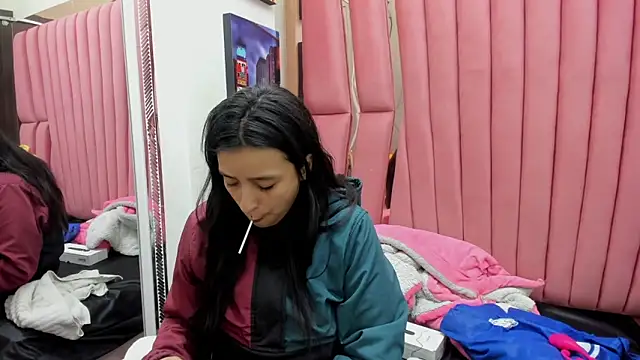 Sarah Hornny online show from 5, 2, 2026