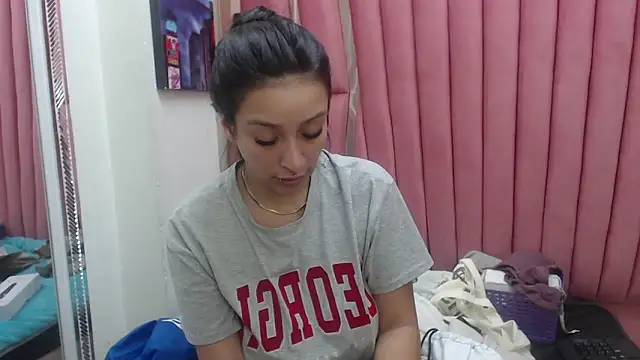 Sarah Hornny online show from 12, 10, 2025