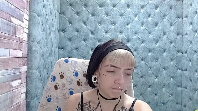 Samantha Smiith online show from 10, 10, 2025