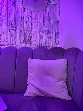 AbyThompson online show from 12, 9, 2025