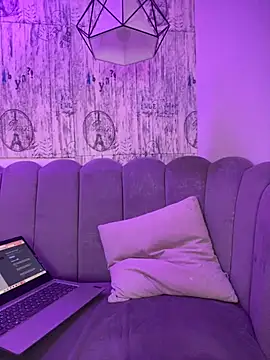 AbyThompson online show from 27, 9, 2025