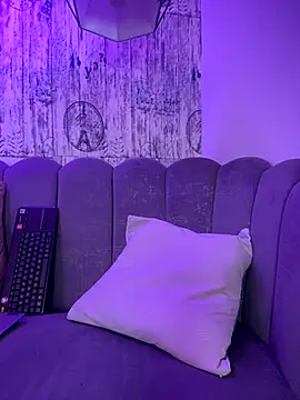 AbyThompson online show from 2, 10, 2025