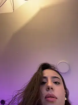 Snapshot of AbyThompson chatting on 7, 7, 2026 AbyThompson online show from 7, 7, 2026