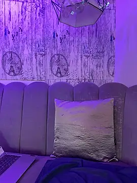 AbyThompson online show from 8, 1, 2026