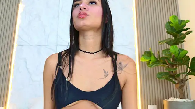 LaurenRodriiguez online show from 31, 3, 2026