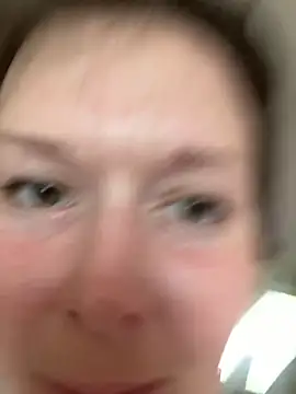 KatieBARBiE98 online show from 16, 4, 2026