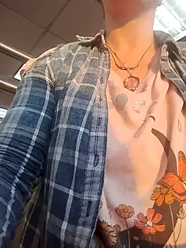 Snapshot of KatieBARBiE98 chatting on 13, 2, 2026 KatieBARBiE98 online show from 13, 2, 2026