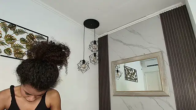 ashley lemus online show from 18, 2, 2025