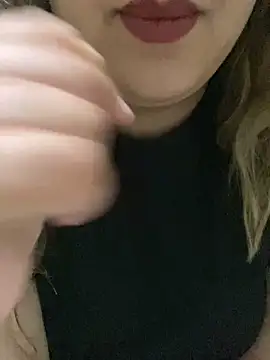 yassminsexy22 online show from 1, 4, 2026