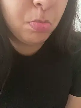 yassminsexy22 online show from 7, 11, 2025