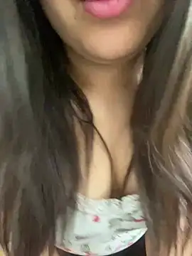 Snapshot of yassminsexy22 chatting on 25, 2, 2025 yassminsexy22 online show from 25, 2, 2025