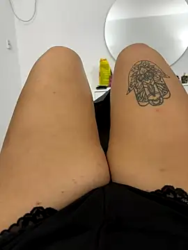 Snapshot of DevilTess0 chatting on 7, 10, 2025 DevilTess0 online show from 7, 10, 2025