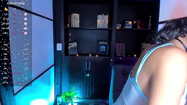 CamilaHarperr  online show from 22, 1, 2025
