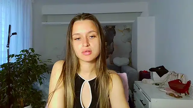 Submissive love online show from 3, 6, 2026