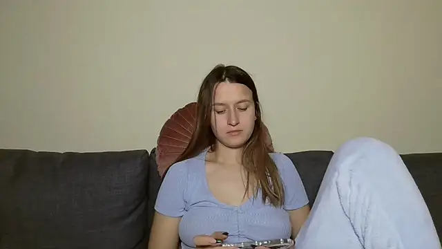 Submissive love online show from 27, 1, 2025