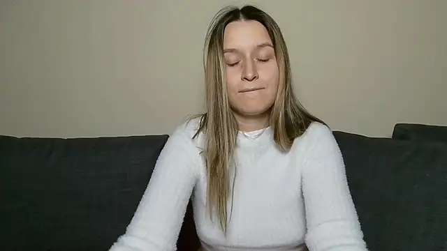 Submissive love online show from 6, 1, 2025
