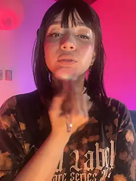 sweeet peach online show from 26, 3, 2026