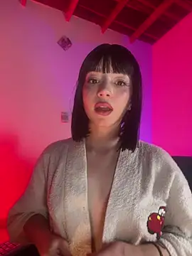 sweeet peach online show from 11, 4, 2026