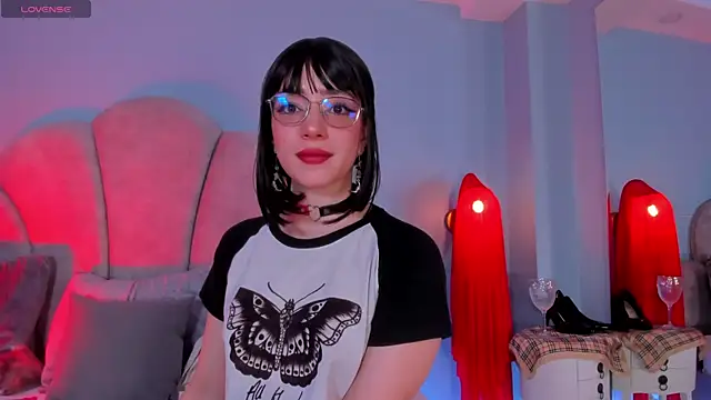 sweeet peach online show from 14, 10, 2025