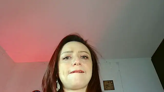 catalinamommyx online show from 8, 11, 2025