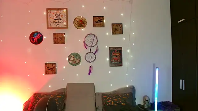 catalinamommyx online show from 11, 11, 2025