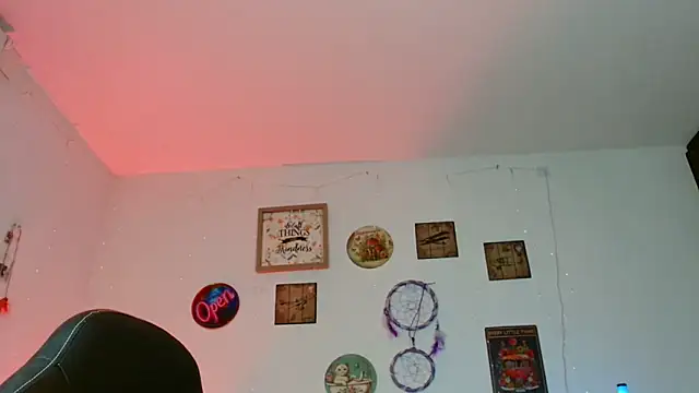 catalinamommyx online show from 15, 11, 2025