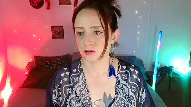 catalinamommyx online show from 14, 12, 2025