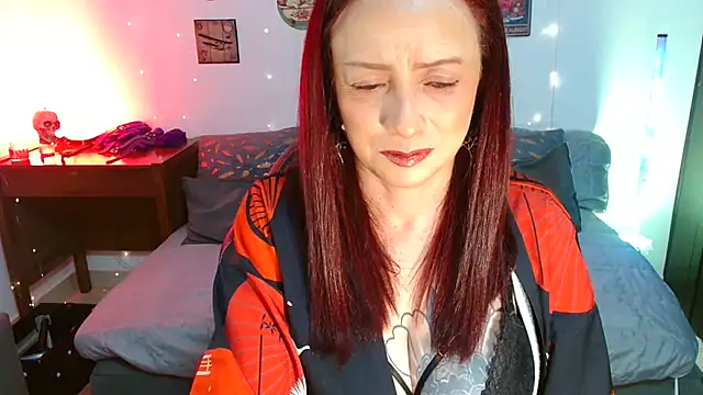 catalinamommyx online show from 12, 2, 2026