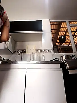 Bonny Klote online show from 27, 11, 2025