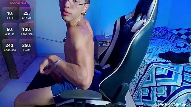 Angelligth online show from 7, 4, 2026