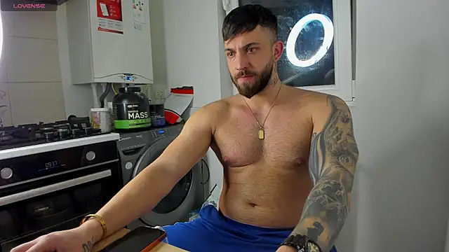 Snapshot of LoveIsBlind_ chatting on 15, 4, 2026 LoveIsBlind online show from 15, 4, 2026