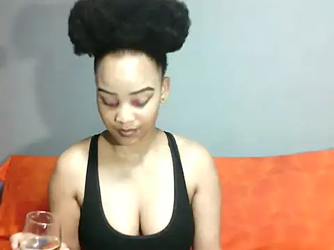 SmallSlut5 online show from 25, 11, 2025