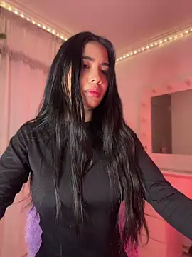 lina pink online show from 7, 6, 2026