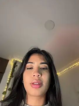 lina pink online show from 24, 4, 2026