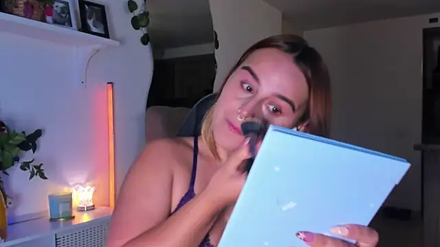 evy orange1 online show from 3, 3, 2026