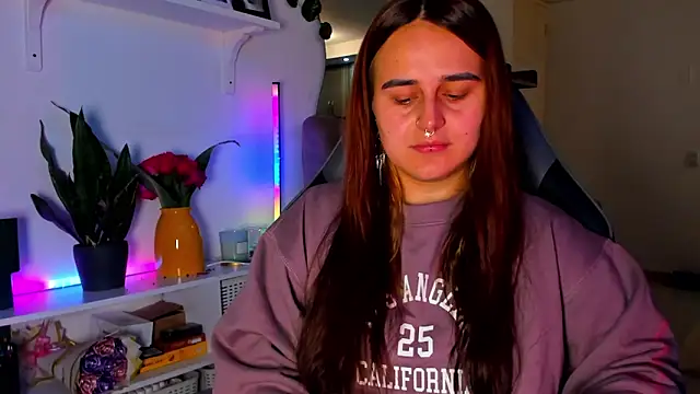 evy orange1 online show from 31, 3, 2026