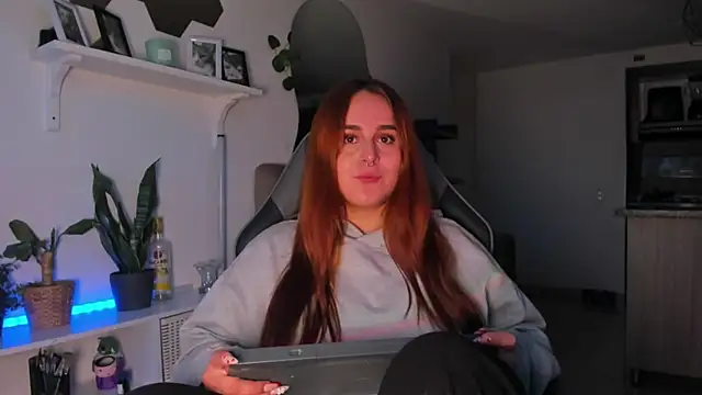 evy orange1 online show from 12, 2, 2026